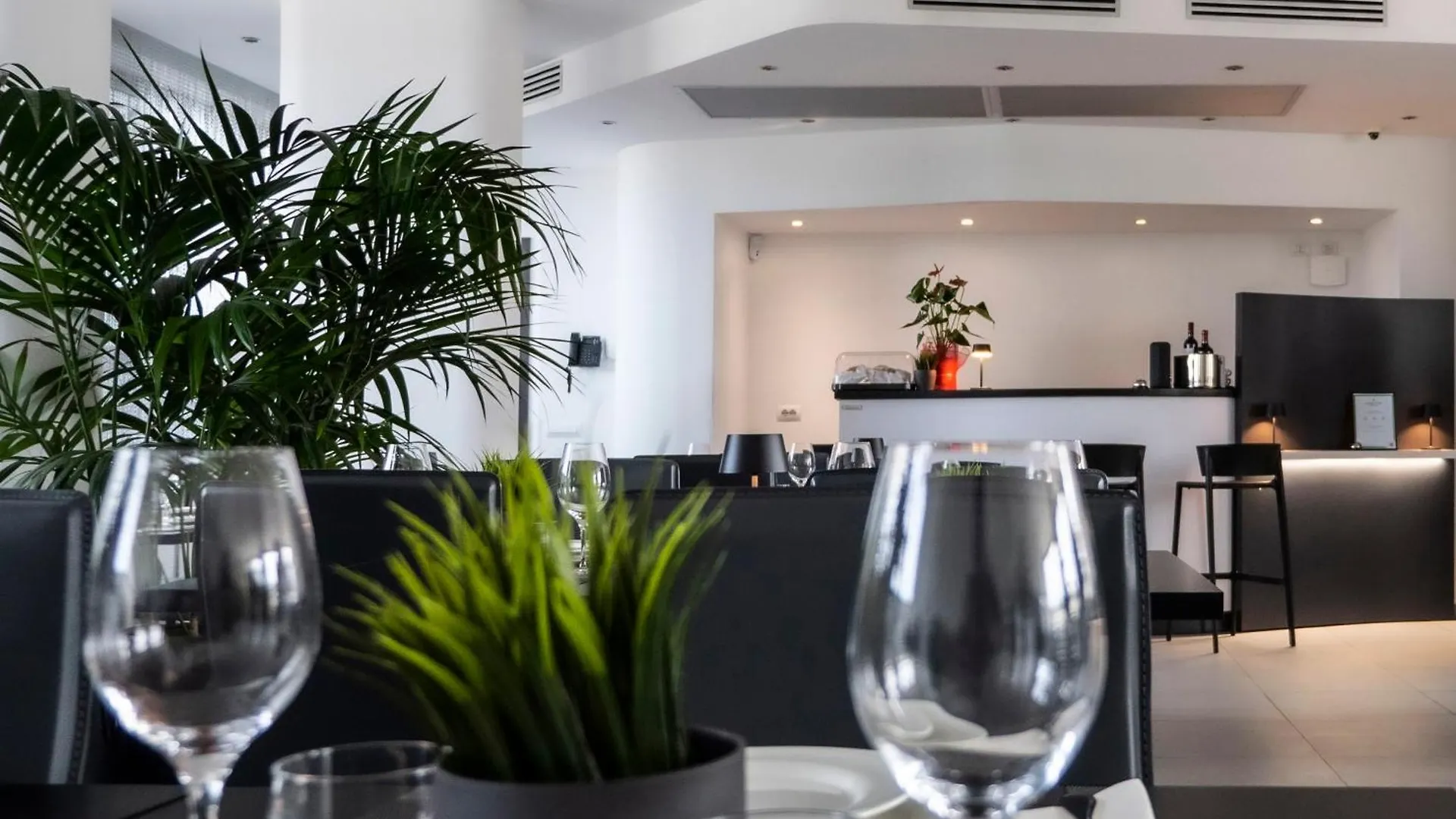 Loto Business Hotel Rome 4*,  Italy