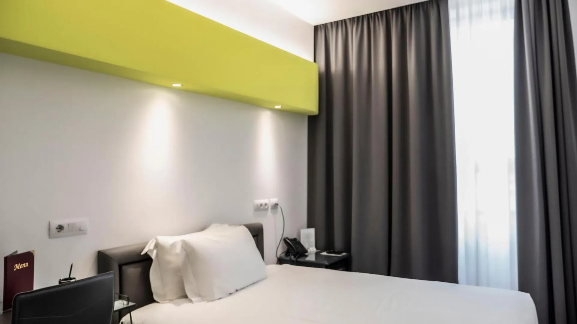 Loto Business Hotel Rome 4*,